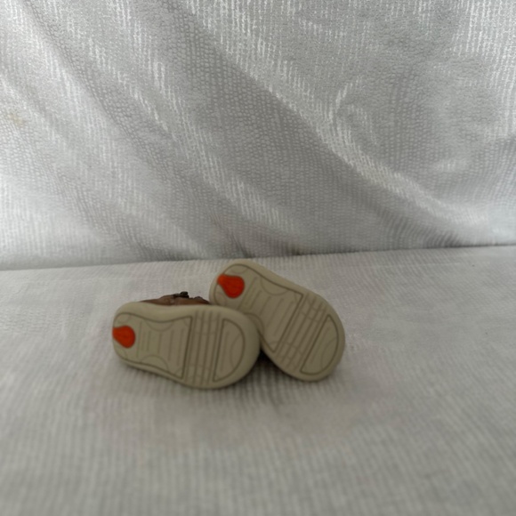 Stride Rite boys brown little Tabor boot, size 1 month - Picture 6 of 7